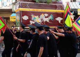 Tang lễ người hoa