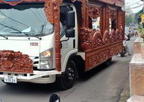 Xe tang. Xe rồng . Xe phật/