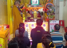 Nghi thức: Cúng cơm.
